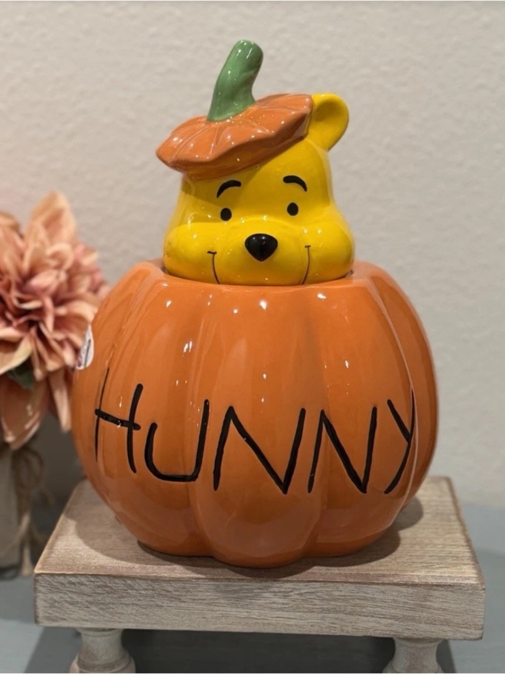 DISNEY WINNIE THE POOH in PUMPKIN COOKIE JAR/CANDY JAR NEW